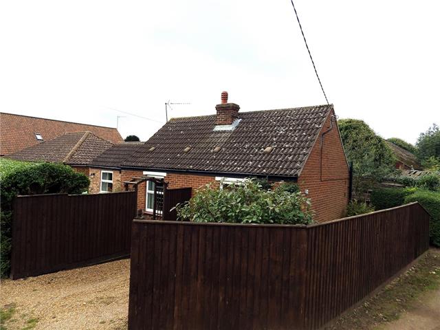  Image of 2 bedroom Detached Bungalow for sale in Kenwood Road Heacham King